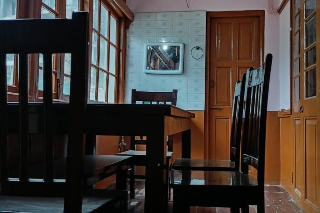 Heritage House Shillong Bagian luar foto